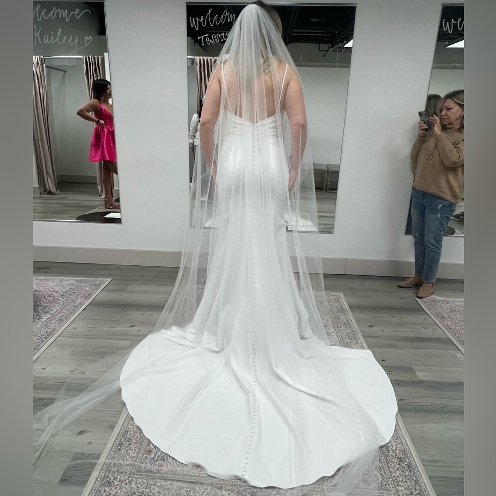 Cathedral Length Cascade, Angel Cut, Single Tier Veil